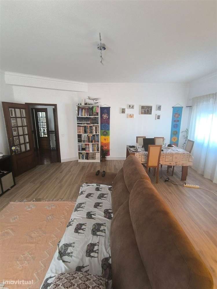Apartamento T2 Venda em Santa Iria de Azoia, São João da Talha e Bobad-16