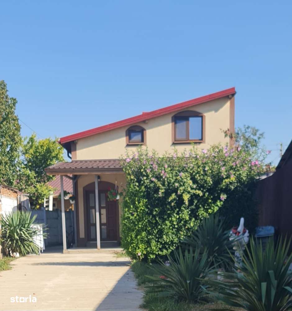 Casa P+ M , zona Chercea , construcție 2007 - Imagine principală: 2/10