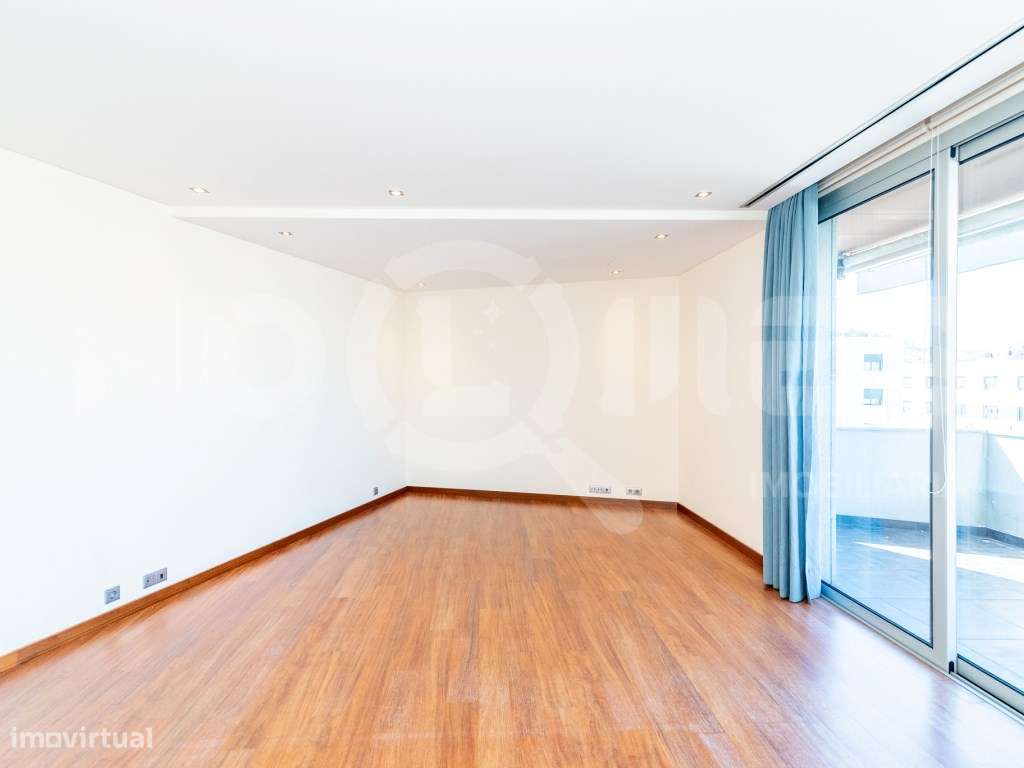 Apartamento | Qta das Nogueiras | Último Andar | Terraço | Garagem ...-6