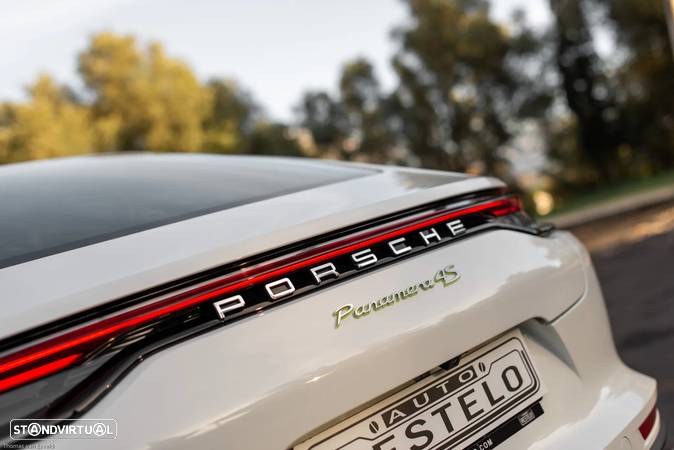 Porsche Panamera 4S E-Hybrid - 24