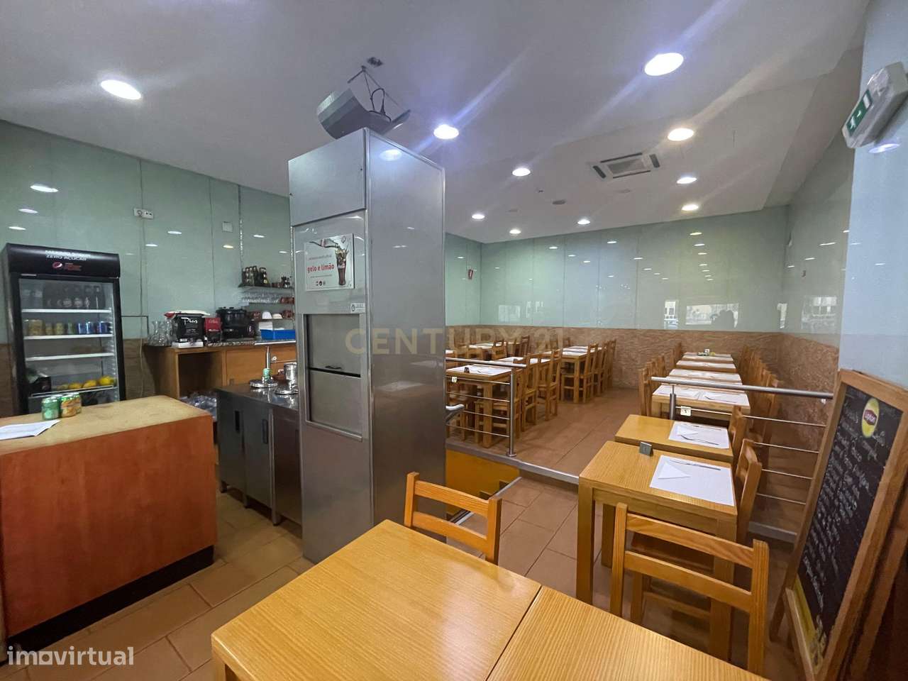 Trespasse de Restaurante em pleno funcionamento nas Avenidas Novas - Grande imagem: 1/7