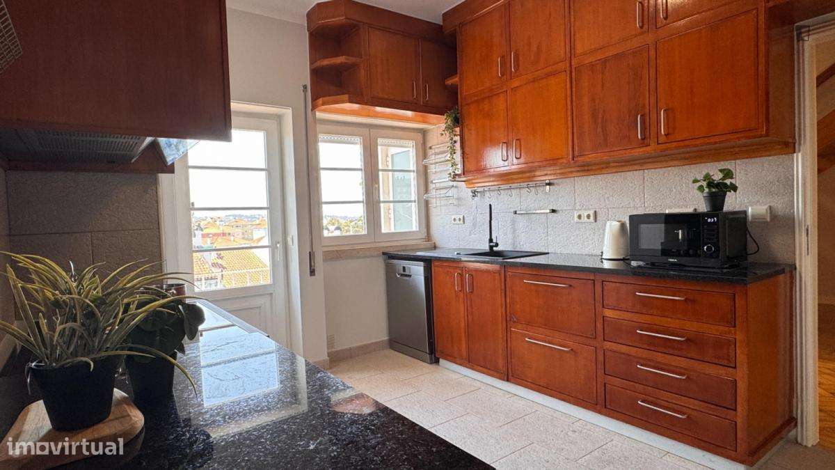 Quarto - localizado em Montes Claros Coimbra - Grande imagem: 2/23