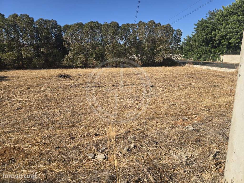 Terreno para construção de moradias em Faro-0