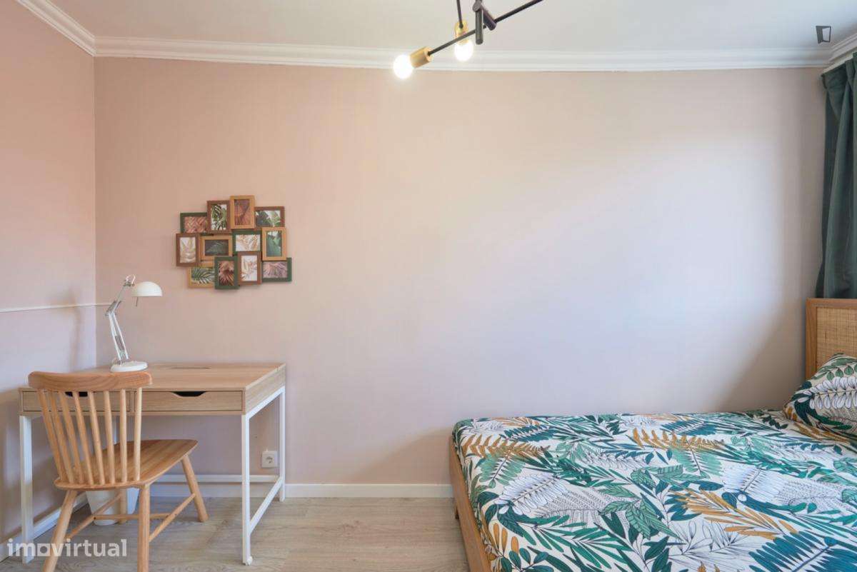 Quarto - localizado em Estrela Lisbon - Grande imagem: 2/31