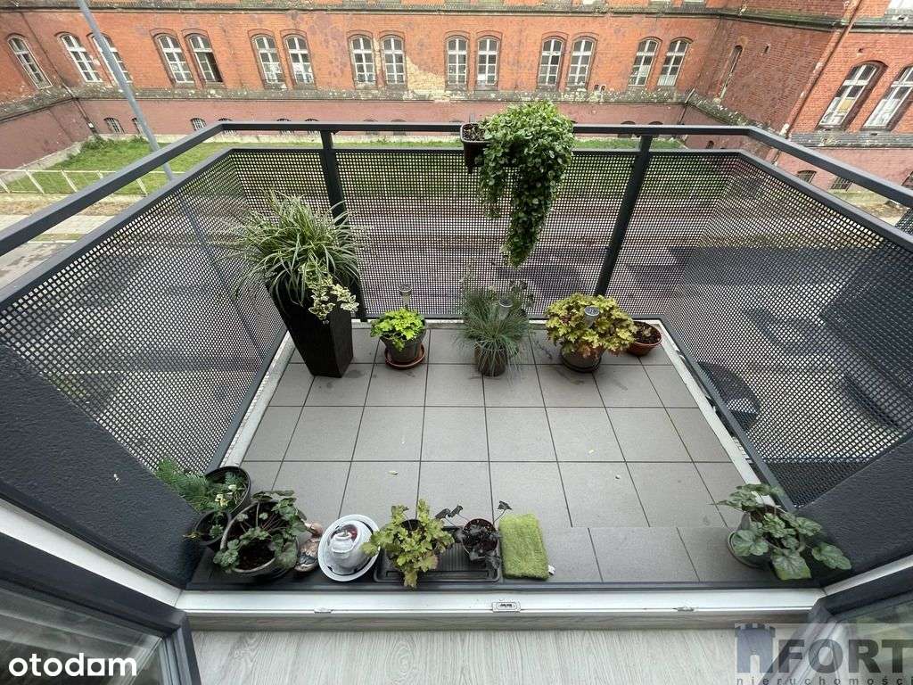 Kawalerka przy Zwycięzców, 2 piętro-5