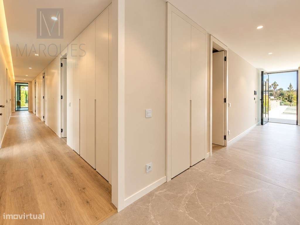 Moradia T5 de Luxo com Piscina Infinita | Verdizela-14
