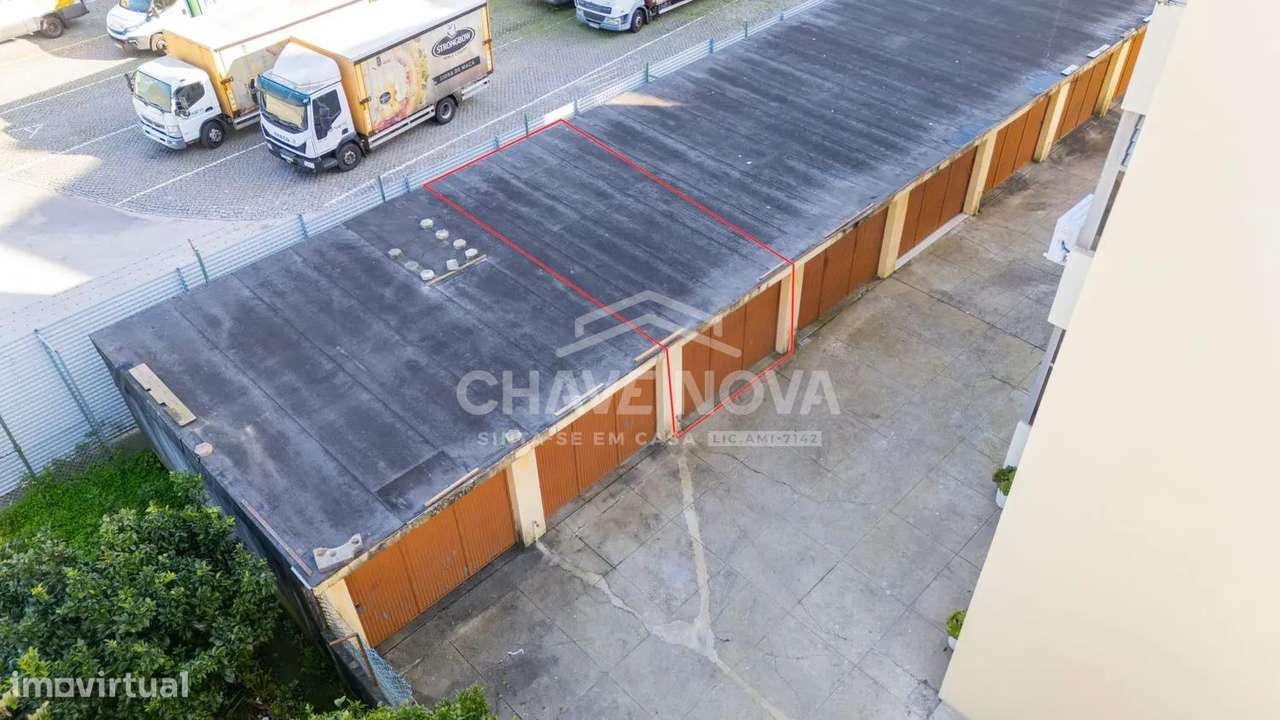 Apartamento T3 Remodelado com Garagem Box e Terreno para Cultivo-27