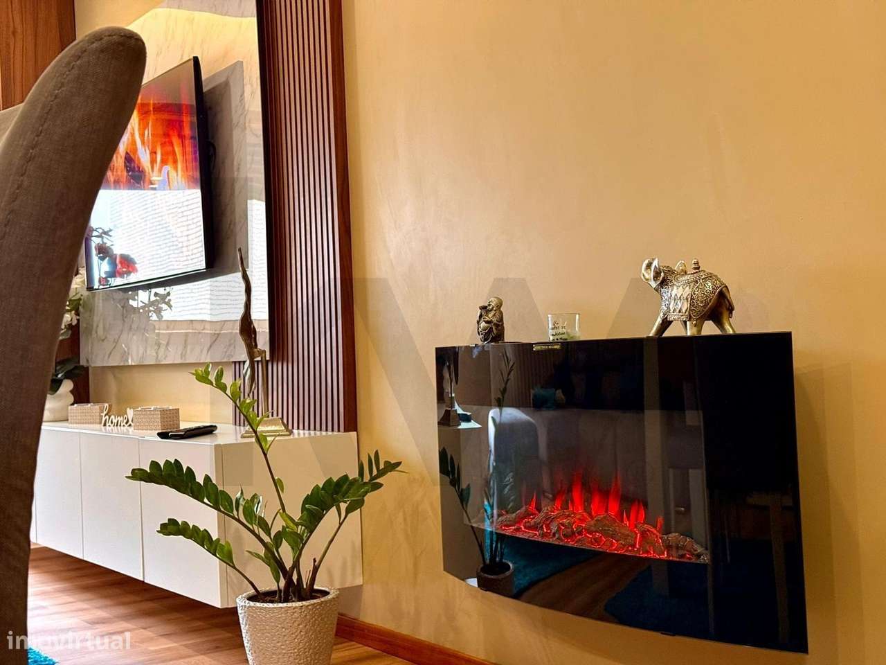 APARTAMENTO T3 RENOVADO, COM SUITE, ELEVADOR, PRÉDIO COM JARDIM E CHUR - Grande imagem: 5/34