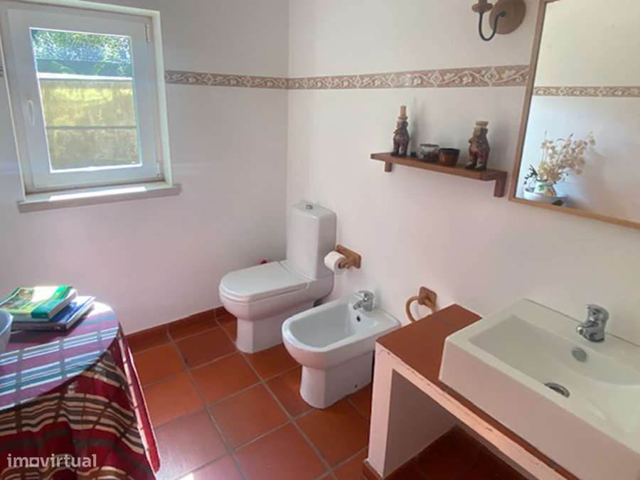 Moradia T5 grande propriedade, pleno campo, arredores Caldas da Rainha-24