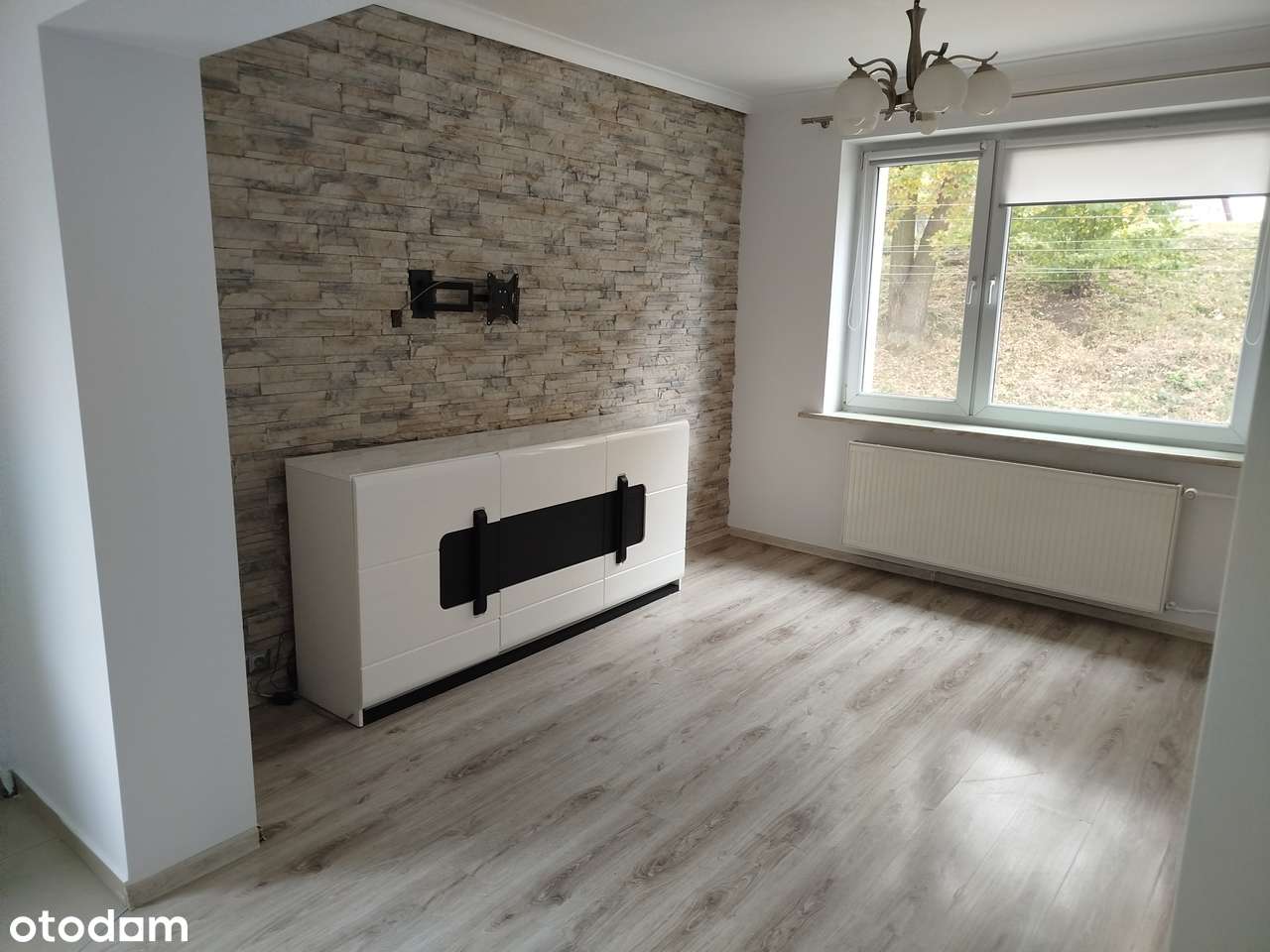 Rodzinny dom w spokojnej okolicy - Pełny obrazek: 4/8