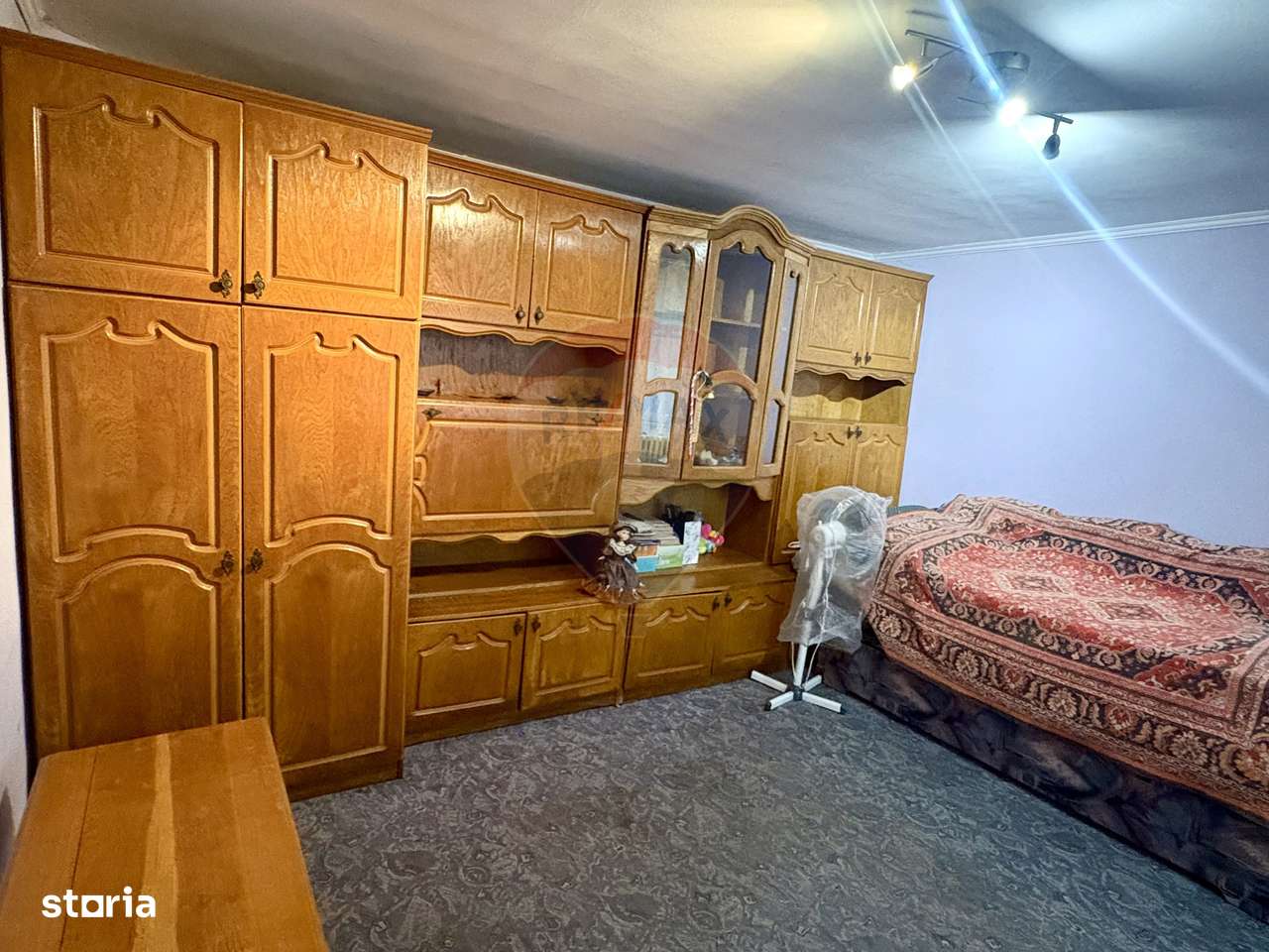 Oportunitate: Casa 3 camere si curte in zona centrala-9