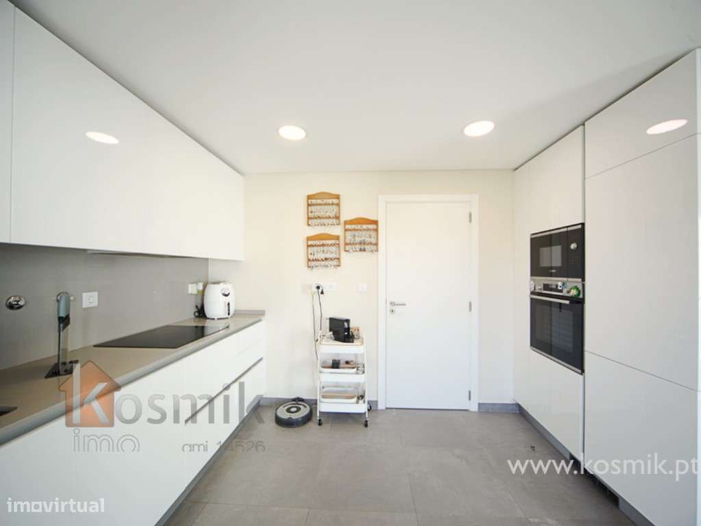 T2 ODIVELAS . PAIÃ :: SEMINOVO : Equipado : Garagem : Arrecadação-6