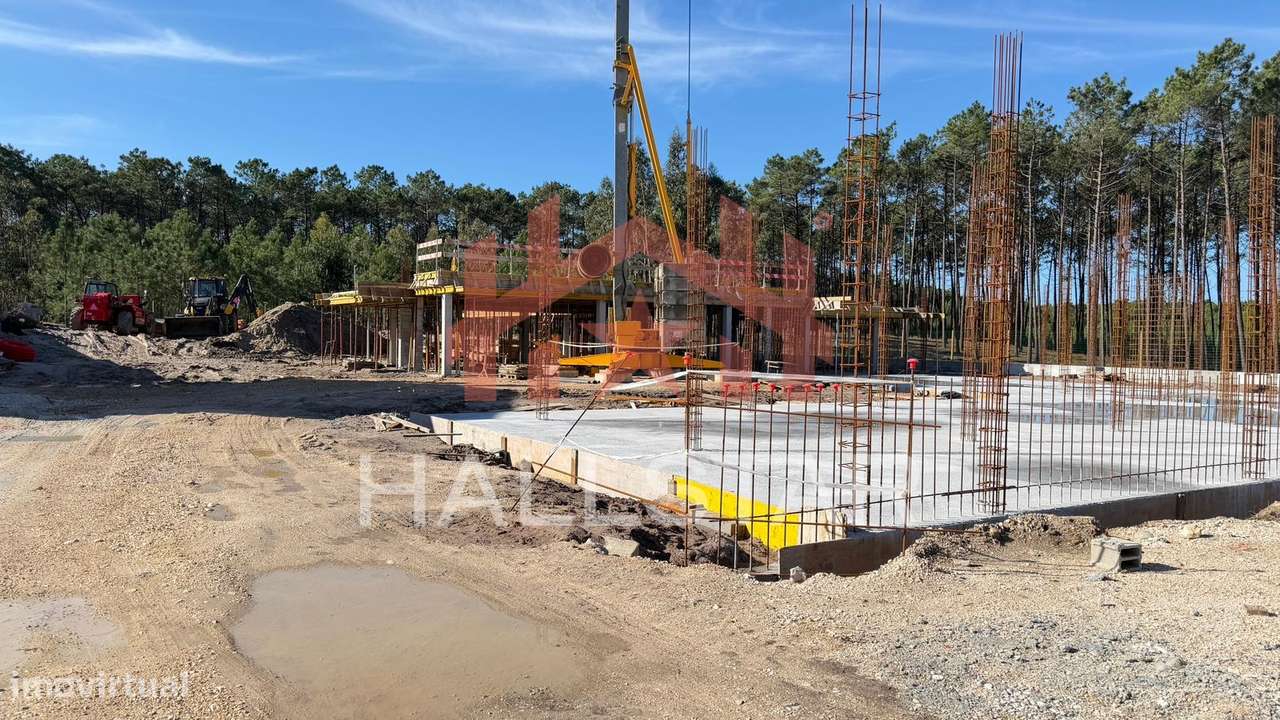 Moradia T4 / Térrea / Jardim / 5km das Praias / Pataias - Grande imagem: 4/29