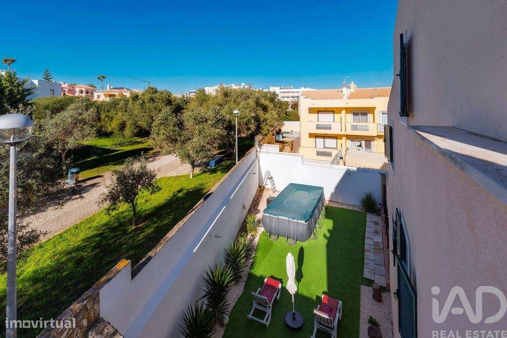 Moradia T4 em Albufeira e Olhos de Água de 259 m2 - Grande imagem: 5/40