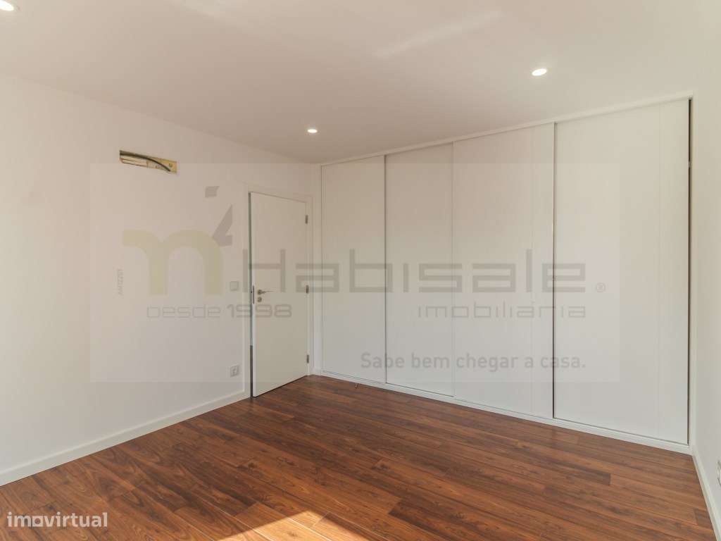 Moradia T3, situada em Areia Cascais, a curta distância da praia do...-34