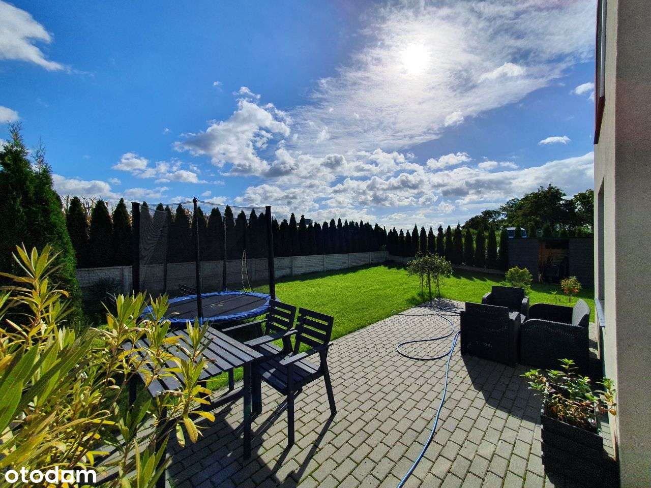 Nowoczesny skrajny dom szeregowy kameralnie położony / ENG - Pełny obrazek: 3/19