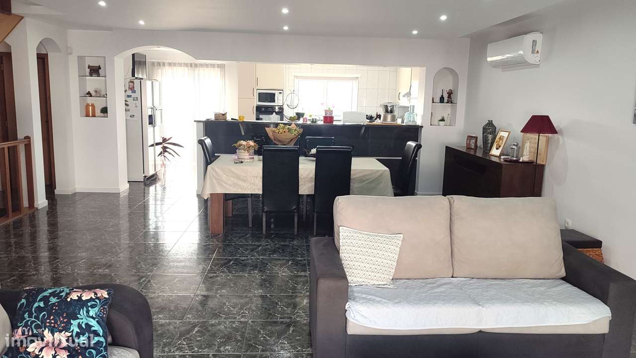 Moradia gaveto T3 em Amares-4