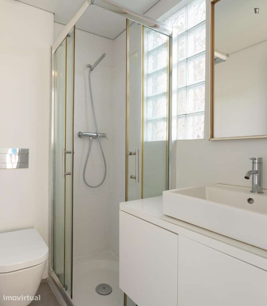 Quarto - localizado em Paranhos Porto - Grande imagem: 3/40