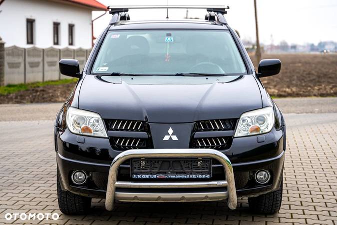 Mitsubishi Outlander 2.4 Intense - 2