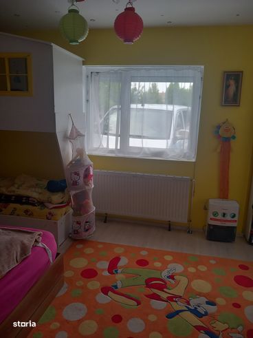 Casa cu etaj,5 cam,160 mp,teren 300 mp,Corunca, zona Peny-5