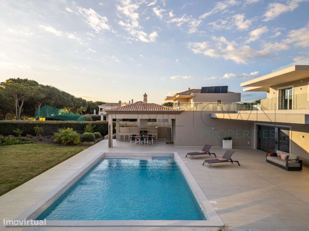 Moradia exepcional com piscina e vista para o golfe, num complexo p...-0