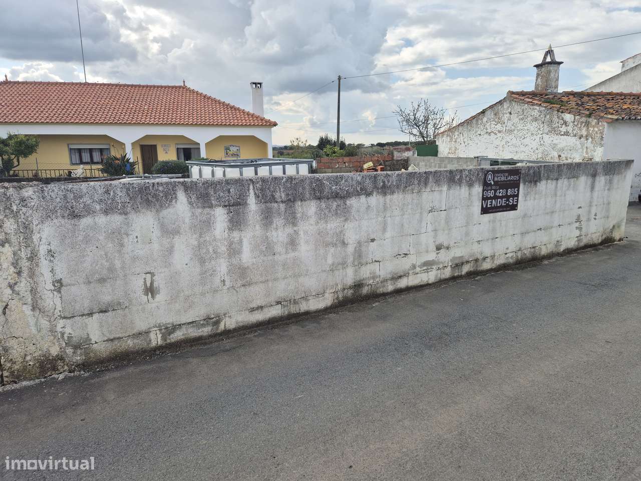 Lote para construção de moradia rc e 1o andar na Aldeia dos Fernandes-5