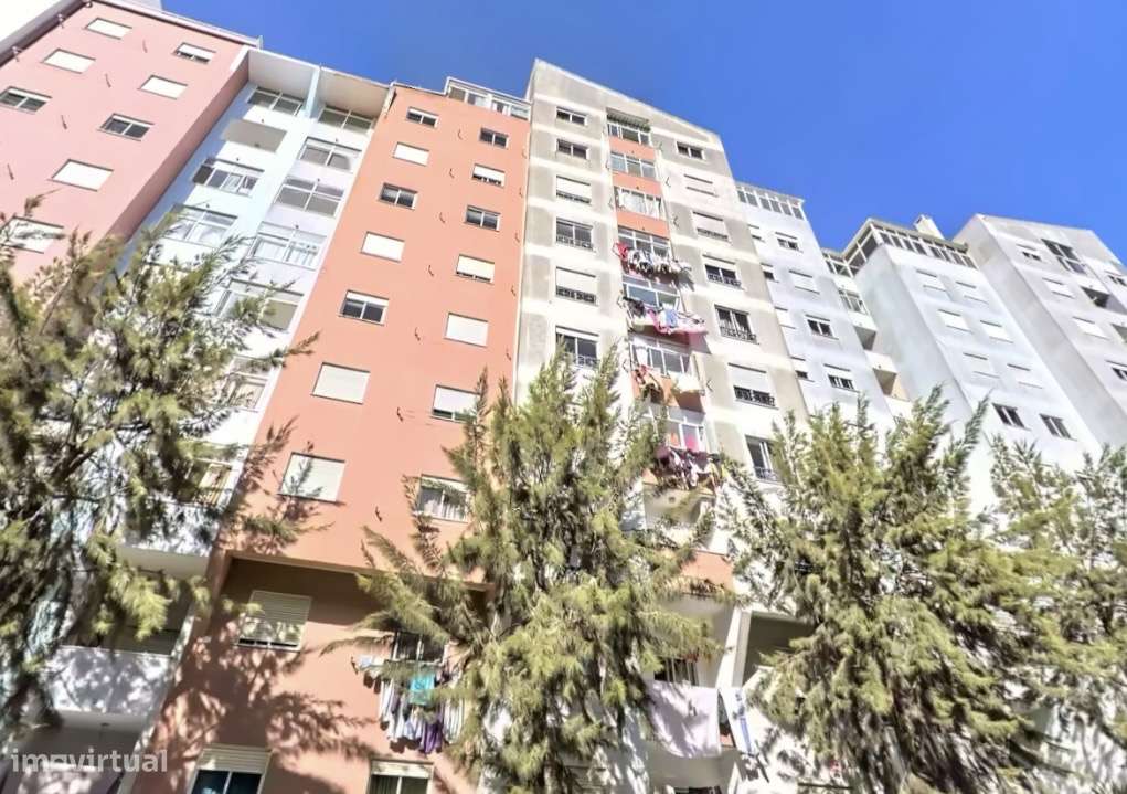 Apartamento t3 à venda em Mem Martins-8