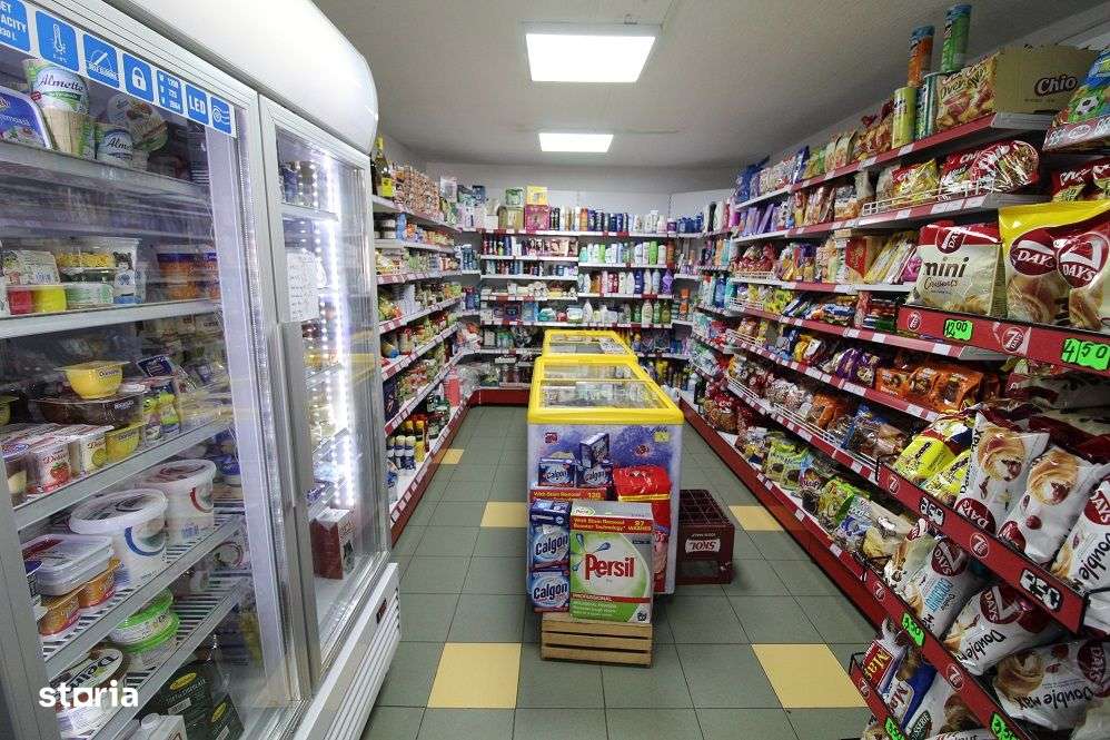 Vând spațiu comercial în Hunedoara, zona Micro 5/2, 64mp - Imagine principală: 4/9