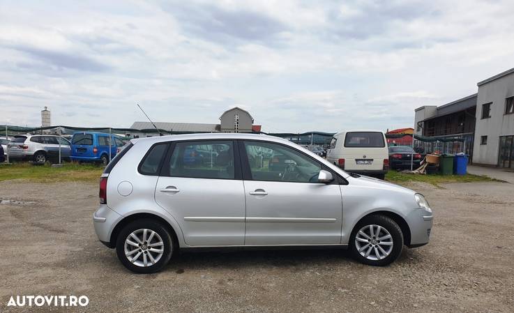 Volkswagen Polo 1.4 TDI Comfortline - 6