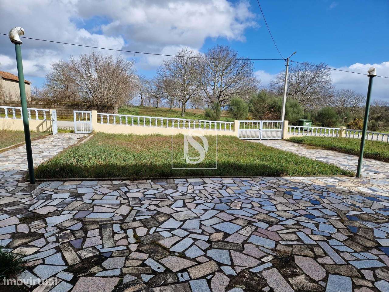 Venda de Moradia T4 independente em S. João da Corveira, Valpaços - Grande imagem: 5/31