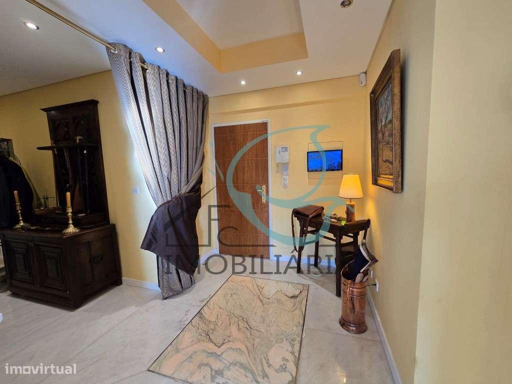 EXCLUSIVO - EXCELENTE APARTAMENTO DUPLEX DE 5 ASSOALHADAS, COM GARA...-13