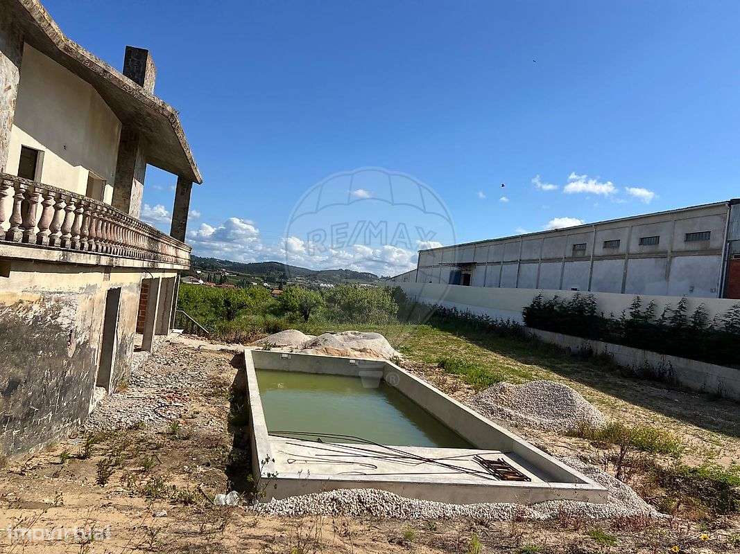 Moradia T6 para venda - Grande imagem: 3/15