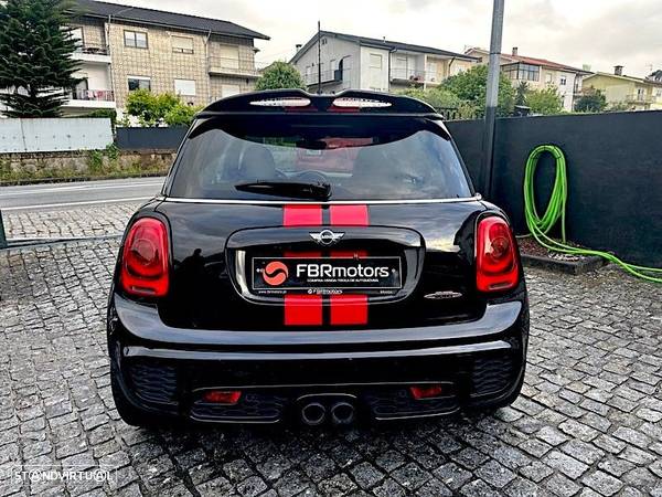 MINI John Cooper Works - 10