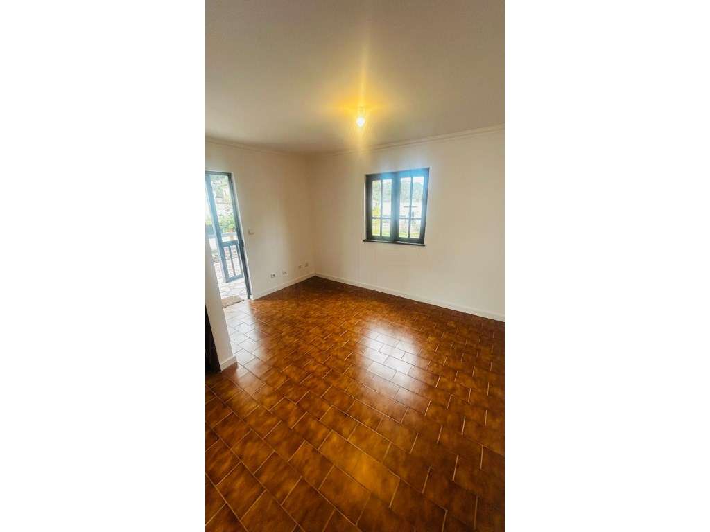 Moradia Isolada T3 em lote de 667m2 em Lagoa de Albufeira, Sesimbra-23