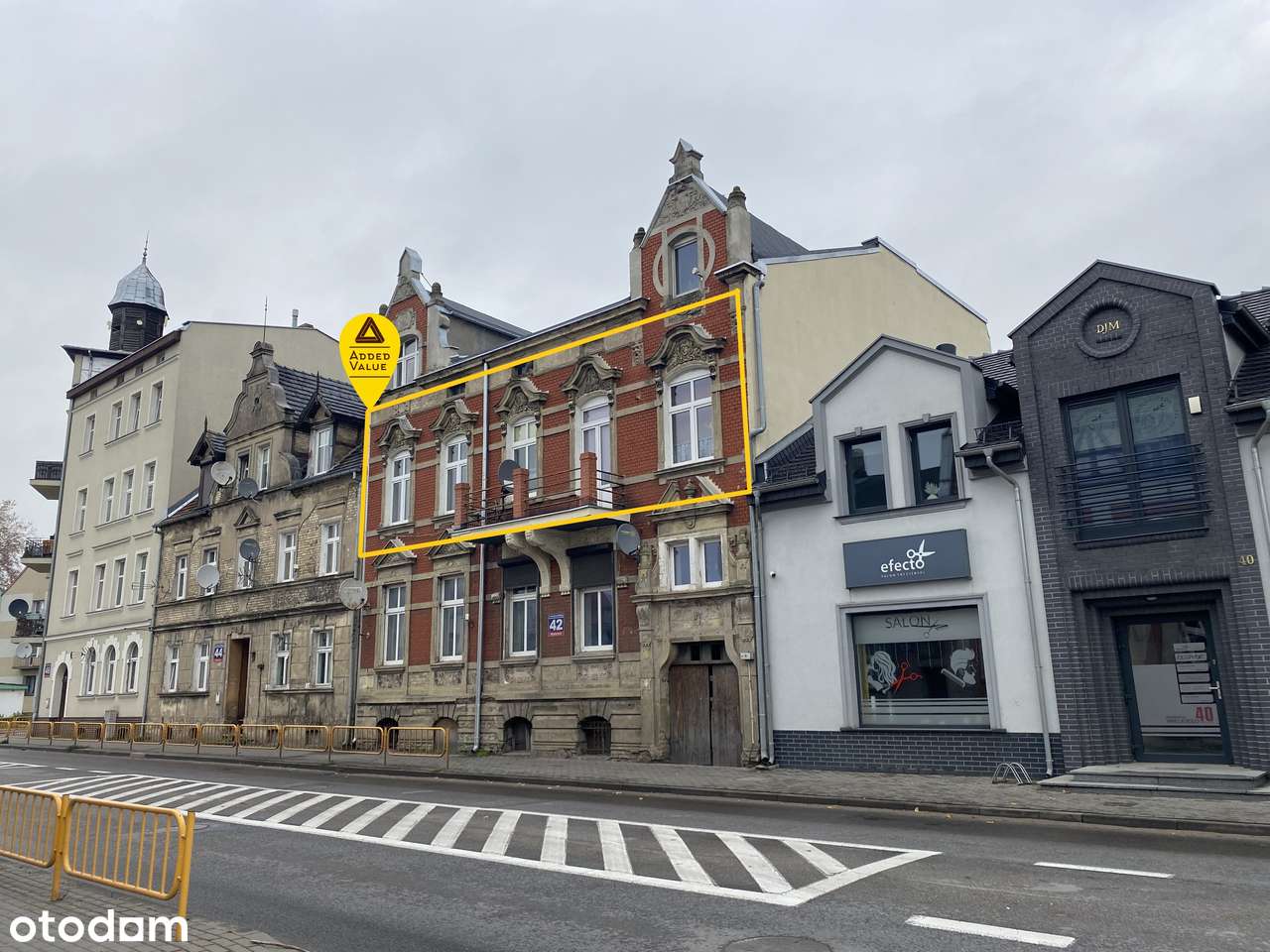 MIESZKANIE W KAMINICY W CENTRUM-MOŻLIWOŚĆ PODZIAŁU NA DWA LOKALE-0