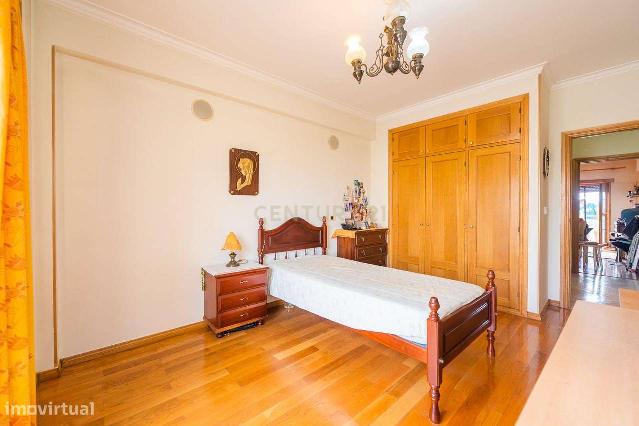 Apartamento T3 c/Box | Matarraque-23