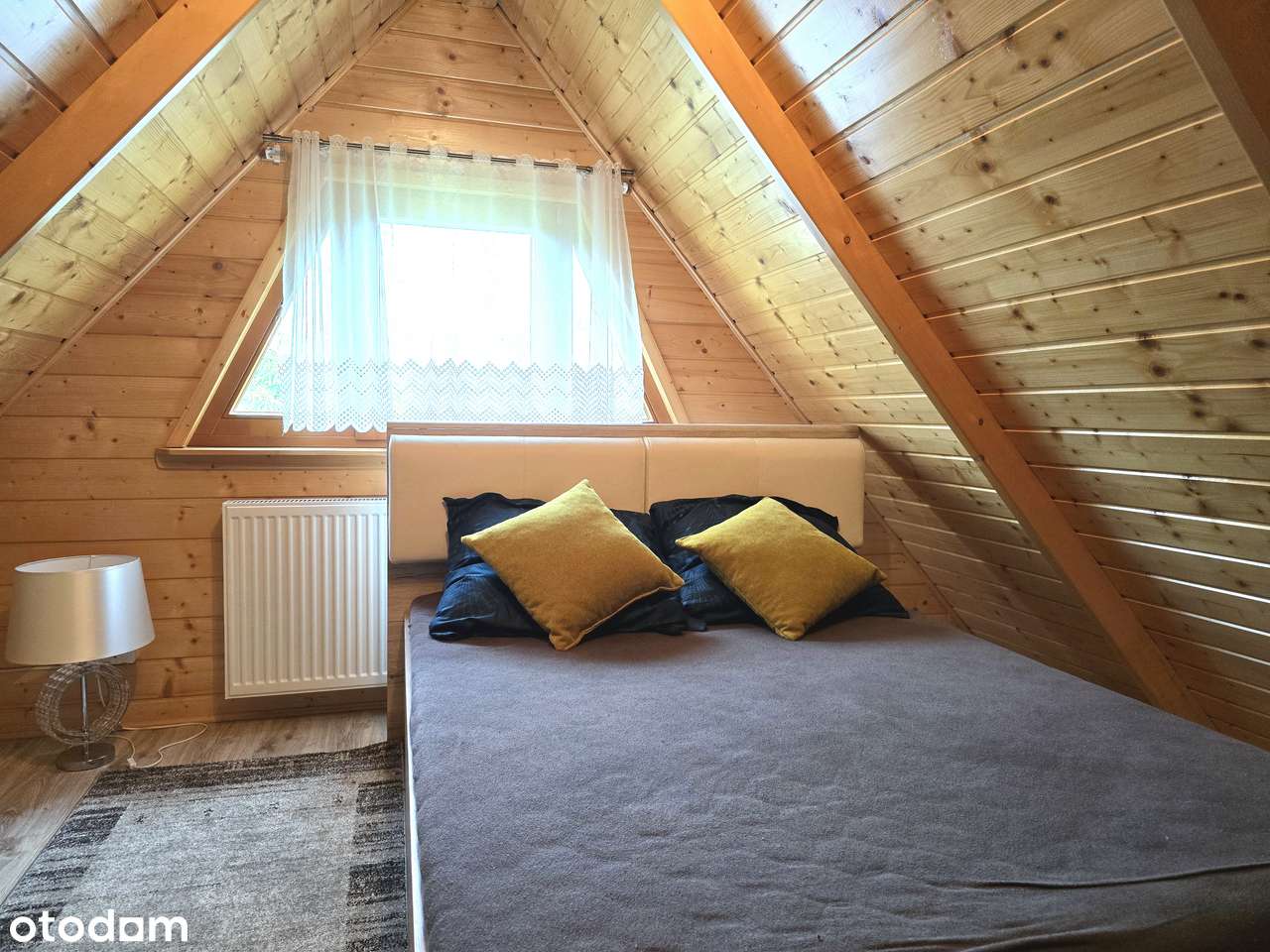 Klimatyczny dom na malowniczo zagospodarowanej działce | staw | las-18