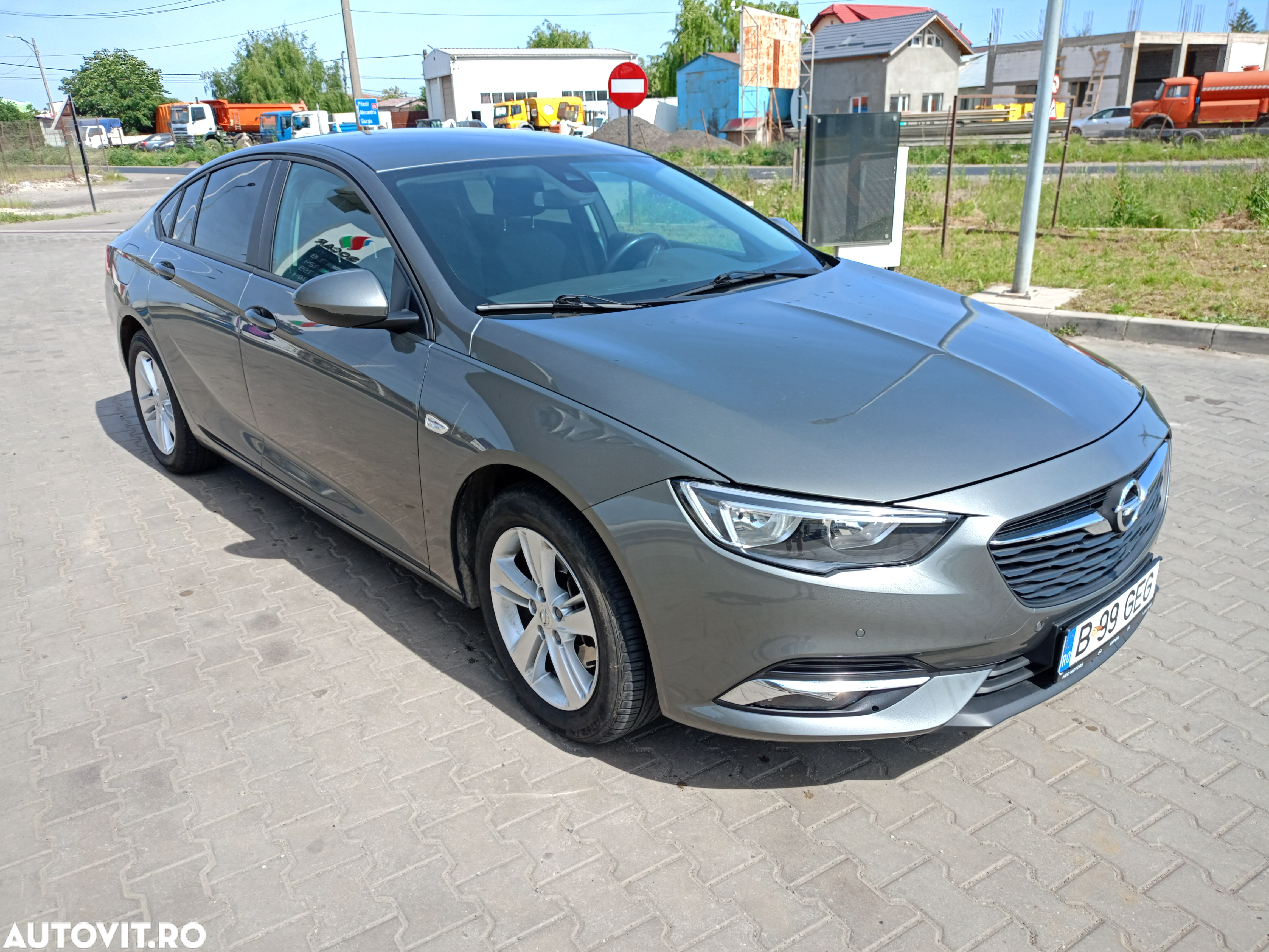 Opel Insignia - 2