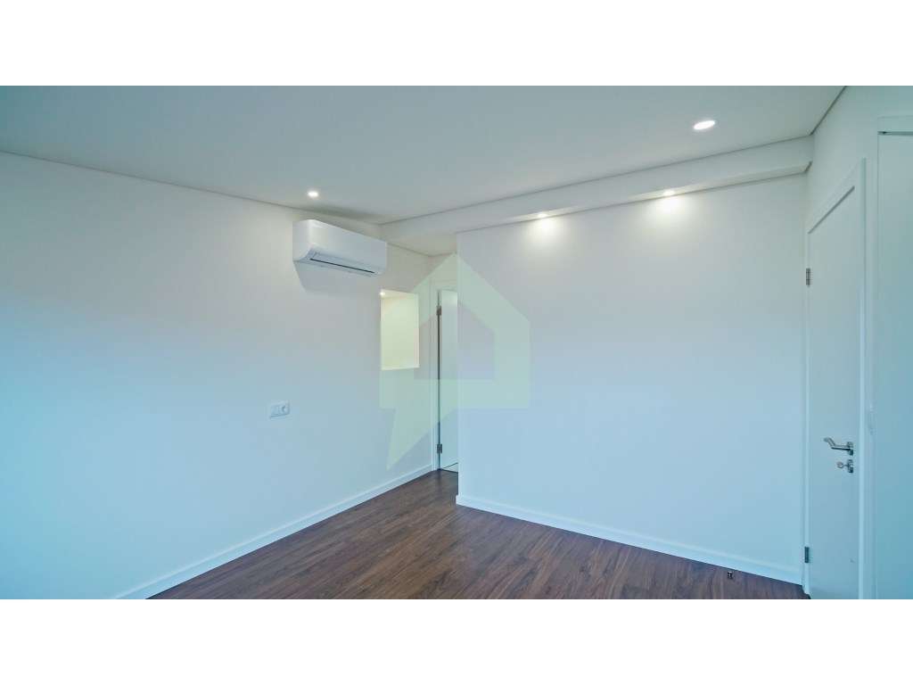 Moradia totalmente remodelada, com 3 quartos, na cidade de Barcelos.-45