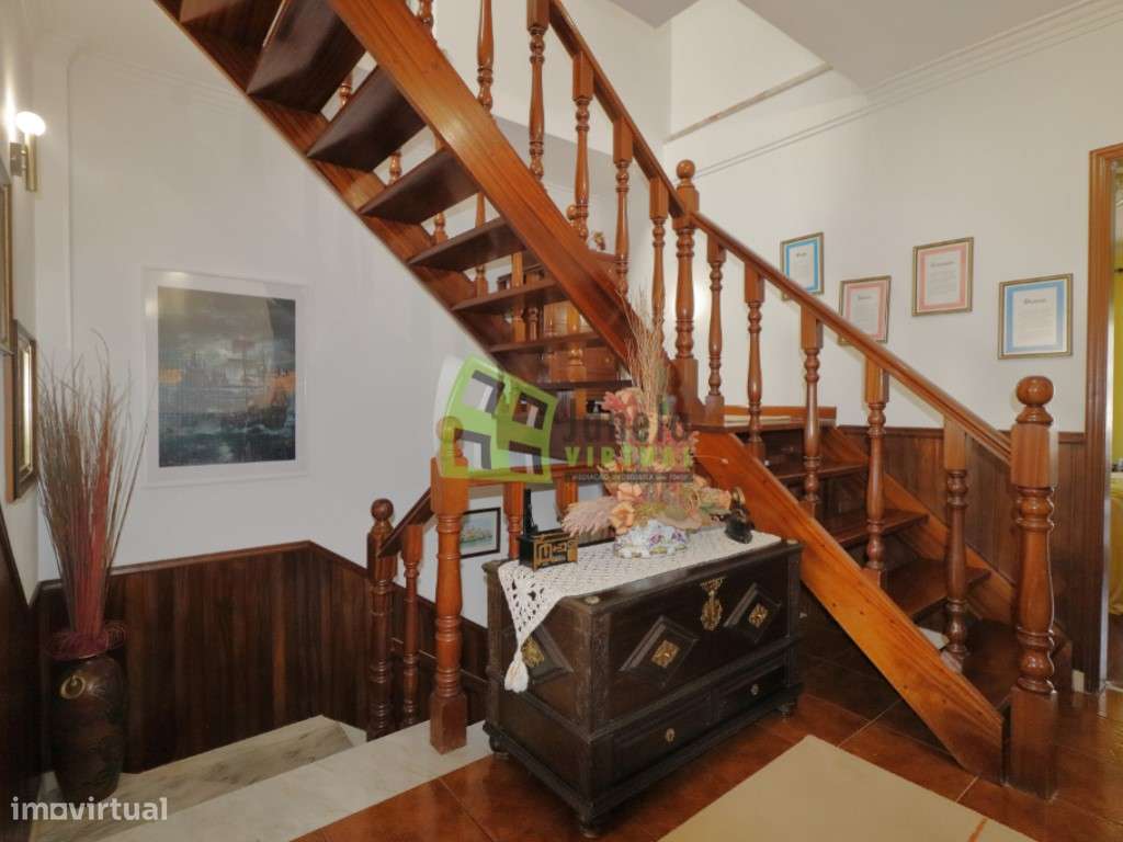 Moradia T3+1 com Quintal, Garagem em Vale de Milhaços-26