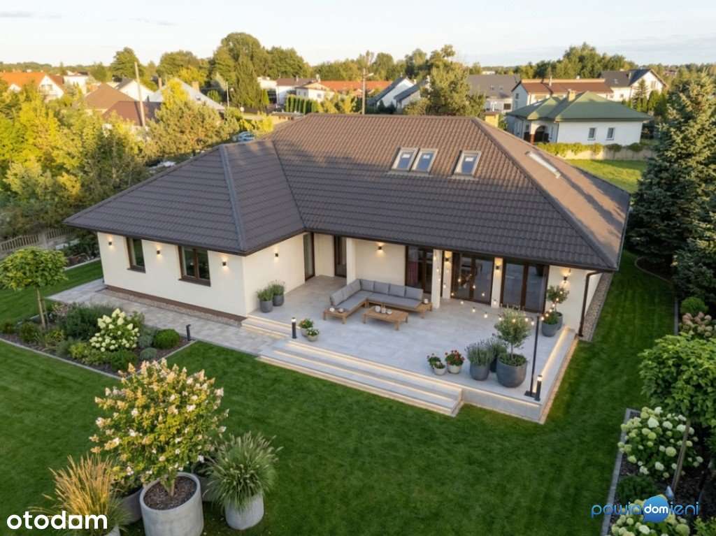 Przestronny dom w Radomiu z możliwą adaptacją pod firmę