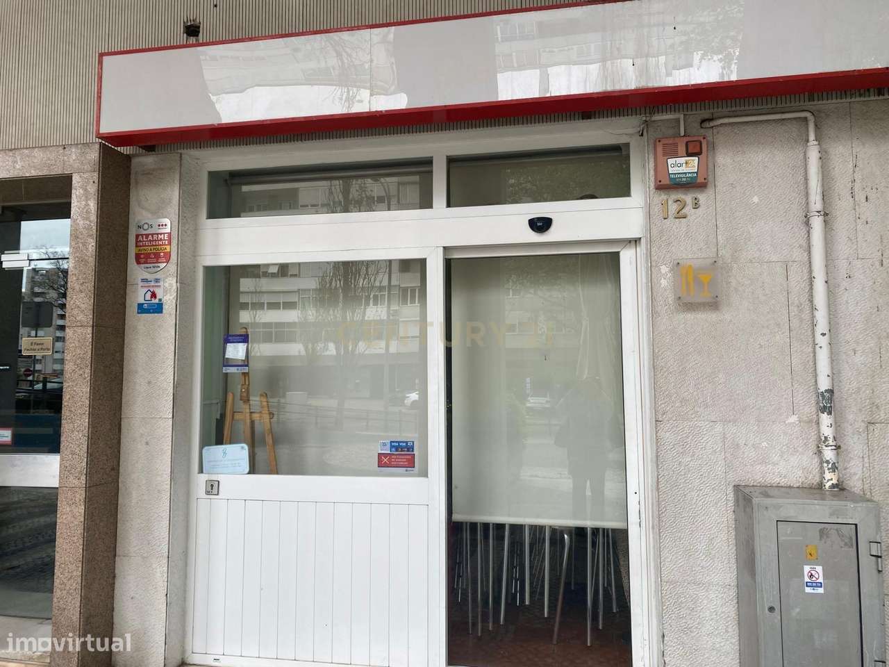 Restaurante em São Domingos de Benfica com faturação ativa e clientela-19