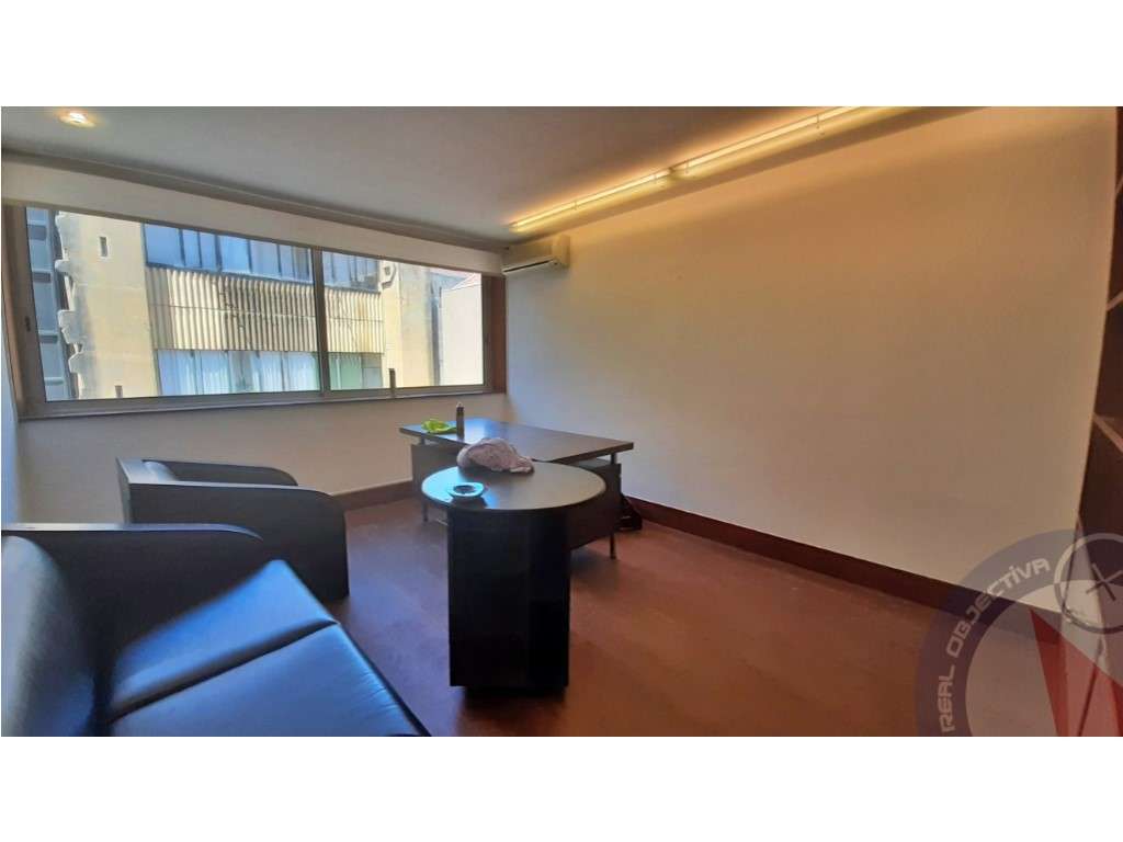 Escritório no Coração da Cidade - Grande imagem: 3/8