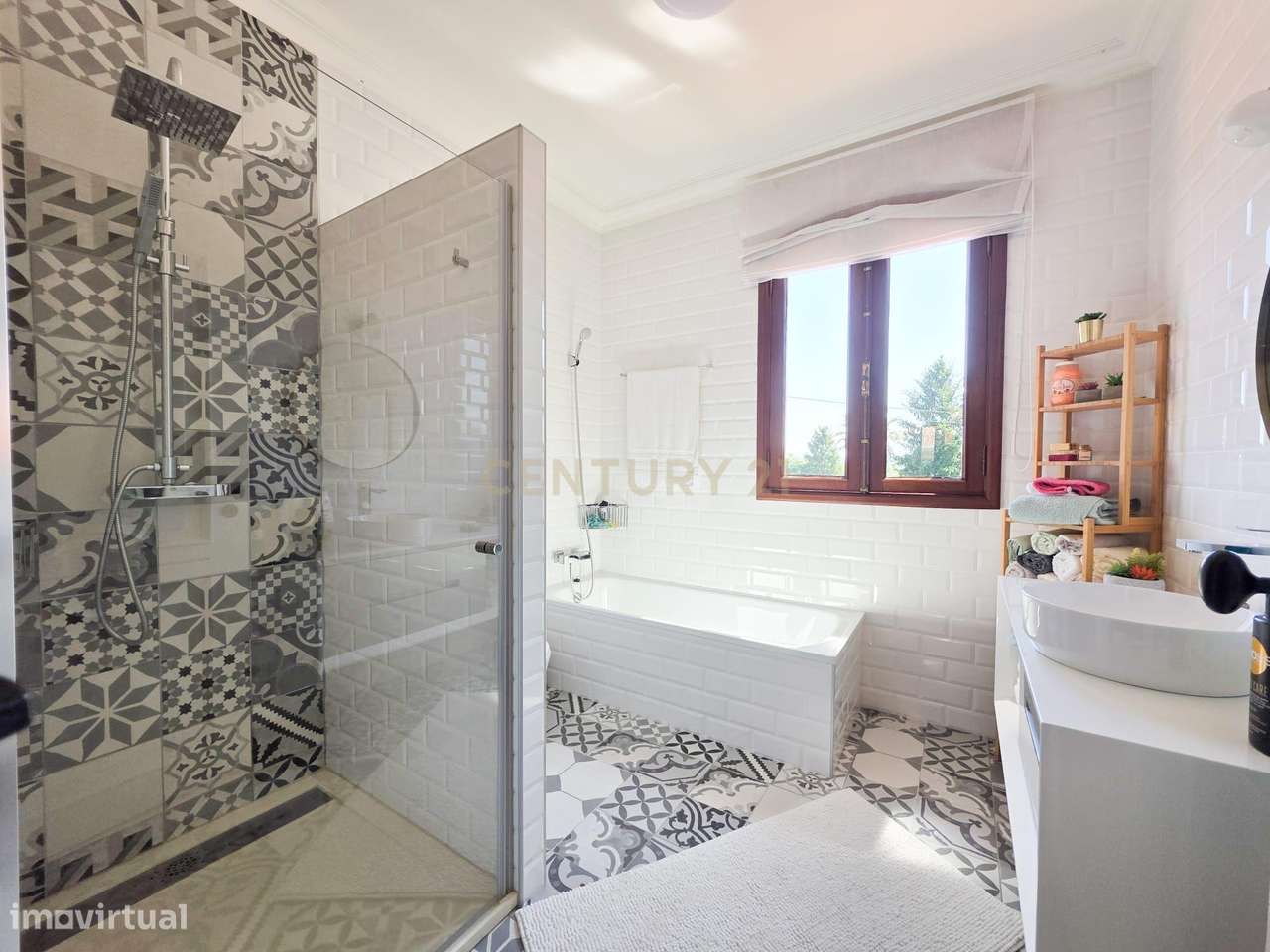 Moradia situada em Beire / Paredes-41