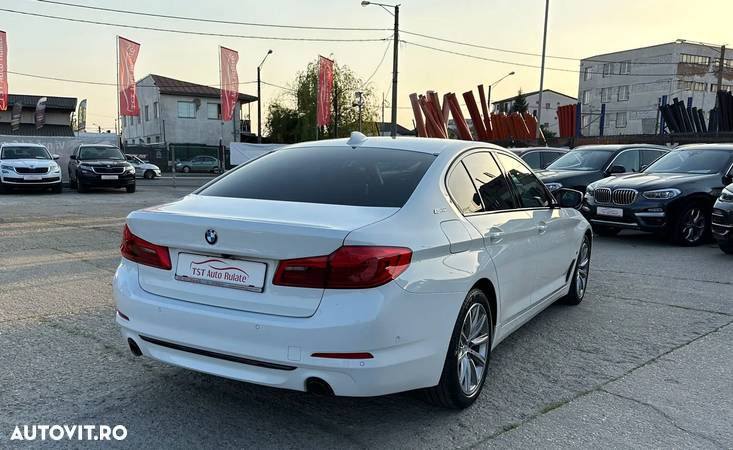 BMW Seria 5 530e iPerformance Aut. Sport Line - 7