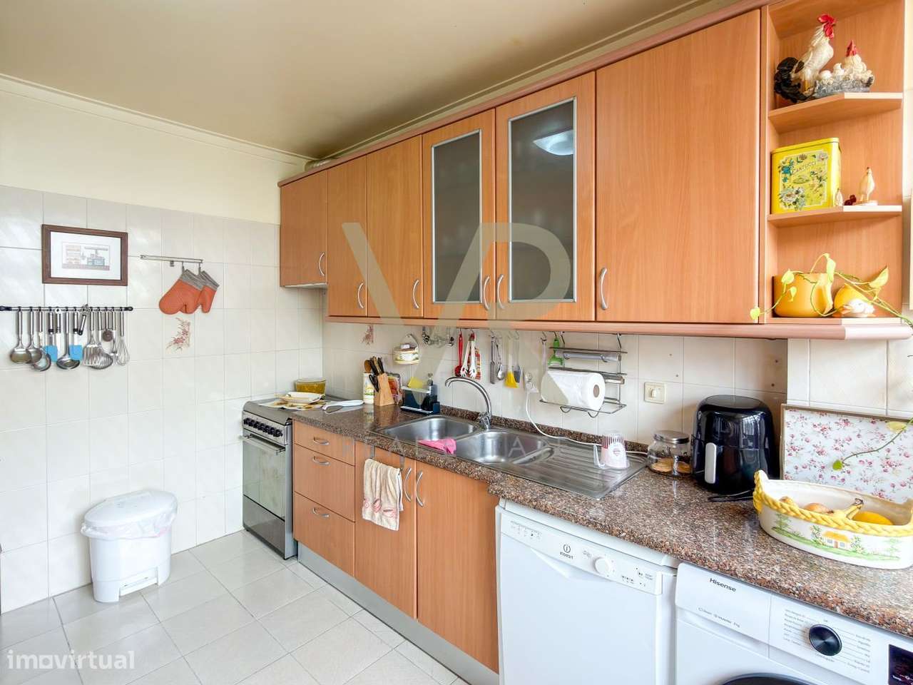 Oportunidade em Massamá: T3 Luminoso a 3 Minutos da Estação - Grande imagem: 3/30