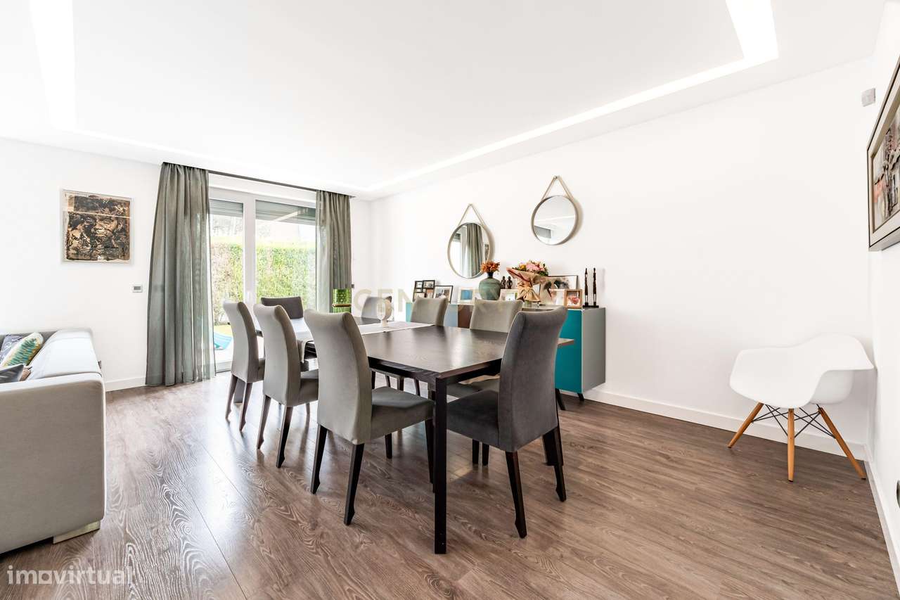 Moradia contemporânea na Aroeira | Luz natural, conforto e eficiência-12