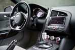 Audi R8 Spyder 5.2 FSi V10 quattro R-tronic - 24