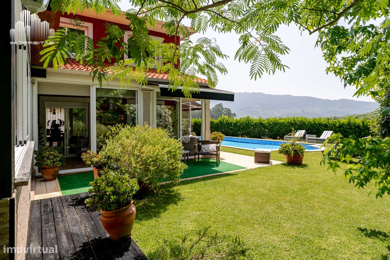 Requintada e elegante quinta com piscina, situada em Ponte de Lima!-32