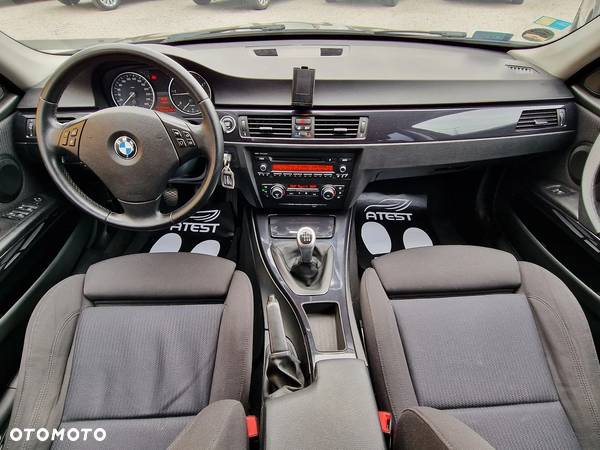 BMW Seria 3 318d - 10